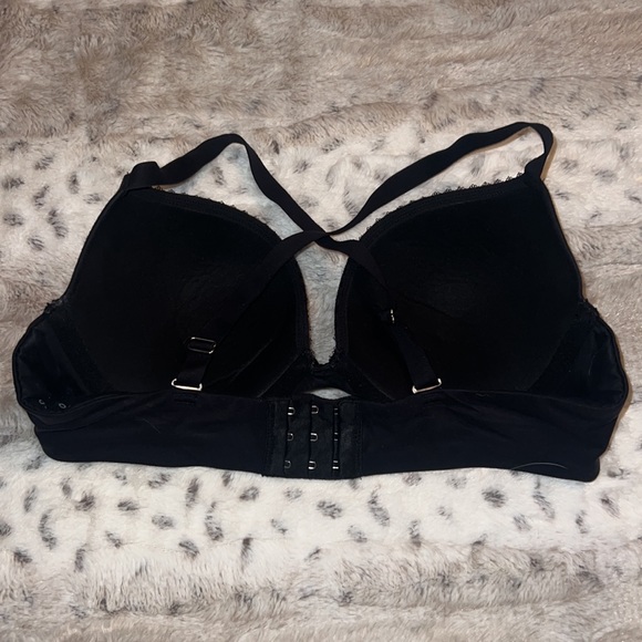 Like new! Torrid bra size 38B - Picture 2 of 3